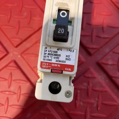 6 Lot – CUTLER HAMMER HFD 65K HFD1020 CIRCUIT BREAKER 277 VAC HFD1020