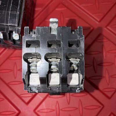 Square D QOB320VH 20 A Circuit Breaker