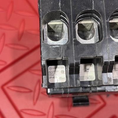 SCHNEIDER ELECTRIC QOB380 / QOB380 (USED)