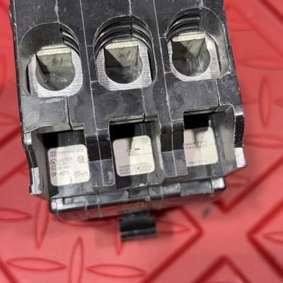 SCHNEIDER ELECTRIC QOB380 / QOB380 (USED)