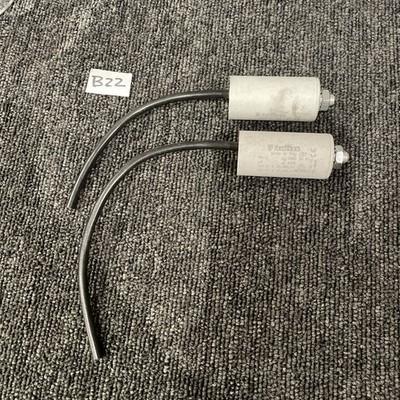 (2) Italfarad RP-2 Capacitor 2040 SH PO 50/60Hz 400-450V 2uF