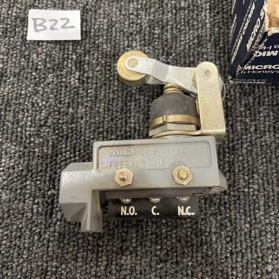NEW Honeywell Micro Switch DTE6-2RN2 Top Roller Actuator Limit Switch
