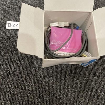 OMRON E2E-X1C1 E2EX1C1 Proximity Switch