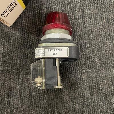 ALLEN BRADLEY 800T-Q24R SER T RED PILOT LIGHT UNIT
