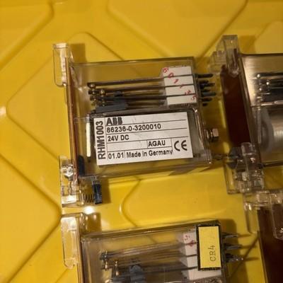 Lot Of 8 —- ABB 86236-03200010 24VDC RHM1003 USA