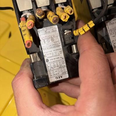 2 Lot – AEG LS37 910-301-622 600vac 55a