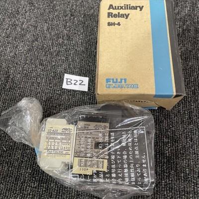 Fuji Electric SH04AA Magnetic Contactor Relay + SZ-A22 Attached