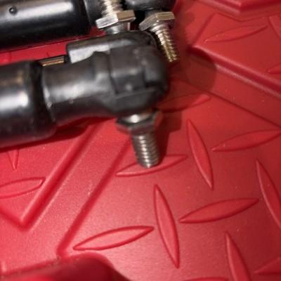 4 Lot – 4RONT 338-008 GAS SPRING W/ BALL Joint Ends009111 0845N 059/19 A 15