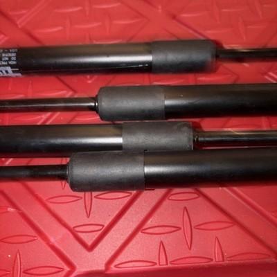 4 Lot – 4RONT 338-008 GAS SPRING W/ BALL Joint Ends009111 0845N 059/19 A 15