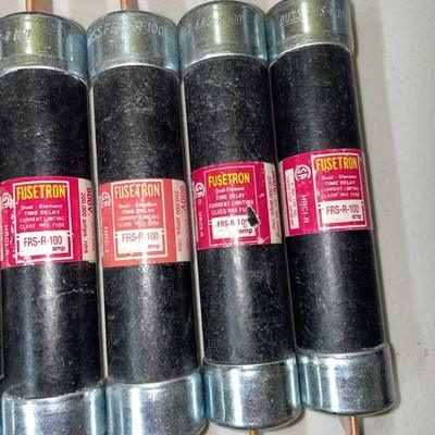 (7) Fusetron FRS-R-100 Dual Element Time Delay 600V