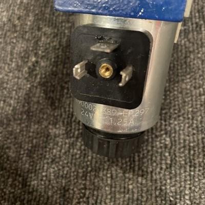 Rexroth R901160766 Solenoid Valve R90021389 + R900174537