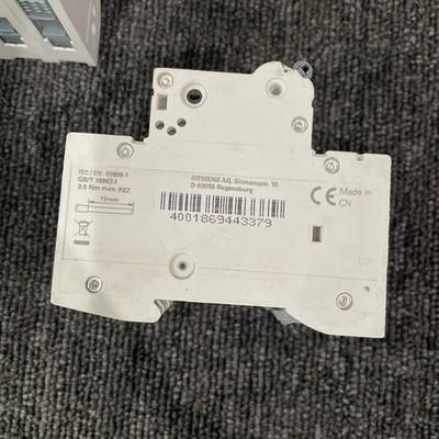 (6) Siemens 5SY6310-7CC Circuit Breaker 3P 10A MCB 5SY63107CC