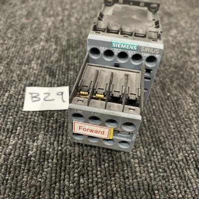 SIEMENS 3RT6017-1AF01 Contactor + 3RH6911-1ha11 Attached