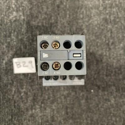 SIEMENS 3RT6018-1AF01 Contactor + 3RH6911-1ha11 Attached