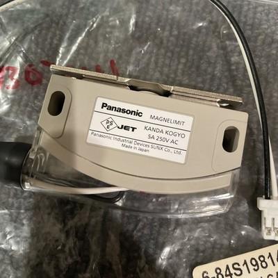 PANASONIC AZC11013H ELECTROMAGNETIC LIMIT SWITCH 5A 250V AC