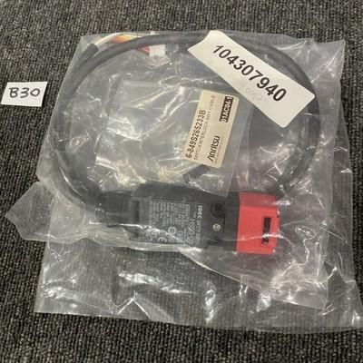 IDEC HS5D-03 Safety Switch