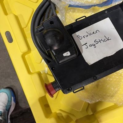 ABB 3HNE00313-1 Teach Pendant – USED Tested Broken Joystick