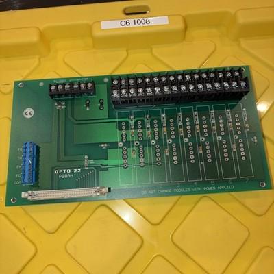 OPTO 22 PB16AH / PB16AH (NEW IN BOX)
