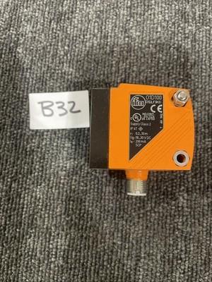 IFM O1D100 Efector Photoelectric Distance Sensor 01D100