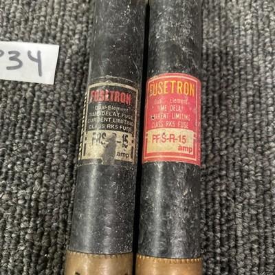 (2) FUSETRON FRS-R-15 600V 15A DUAL-ELEMENT TIME-DELAY FUSE