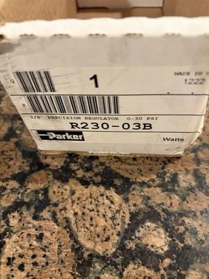 PARKER R230-03B 3/8″ Precision Regulator 0-30 PSI No Hardware