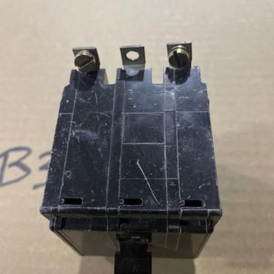 Square D QOB315VH Circuit Breaker 15 A 3 Pole 120/240 VAC 22kA