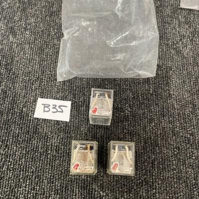 (3) OMRON LY2N- 24VDC Intermediate relay 24VDC 10A 110VAC 6-Pin
