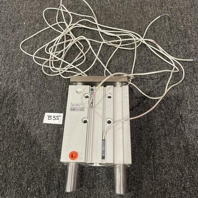 SMC MGPM32-100-Z73L Compact Guide Cylinder