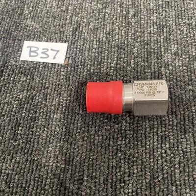 CN9MM4NF15 Medium-Pressure Cone and Thread to Female 15,000 PSI 316CW