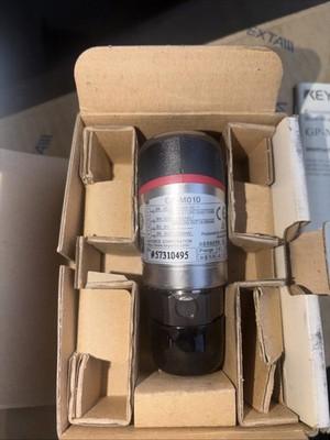 GP-M010 KEYENCE Pressure Transducer Used