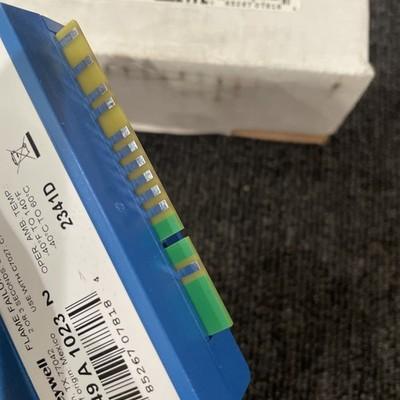 Honeywell R7849A1023 Original R7849 A 1023 Ultraviolet Flame Amplifier