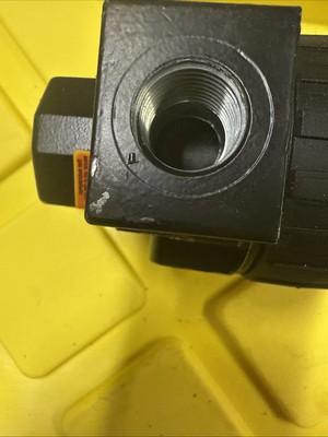 New Parker 1/2″ NPT Air Piloted Regulator 12R315PB $350 RETAIL BRAND NEW