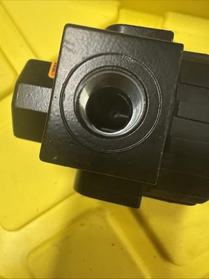 New Parker 1/2″ NPT Air Piloted Regulator 12R315PB $350 RETAIL BRAND NEW