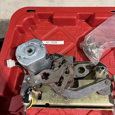 NEW GE POWER BREAK ll 2 CIRCUIT BREAKER 120V MOTOR OPERATOR SPE120 Cut Wires