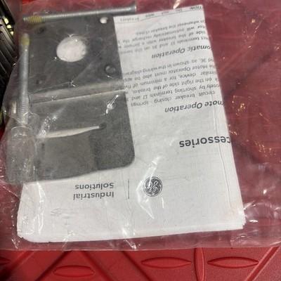 NEW GE POWER BREAK ll 2 CIRCUIT BREAKER 120V MOTOR OPERATOR SPE120