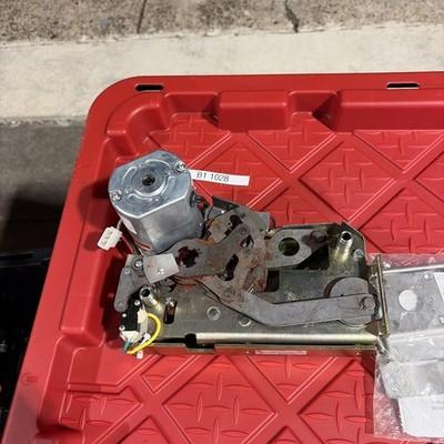 NEW GE POWER BREAK ll 2 CIRCUIT BREAKER 120V MOTOR OPERATOR SPE120