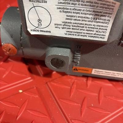 Siemens Industry 77-16 Transducer Module INPUT: 4-20 mA OUTPUT: 3-15 psig NOS