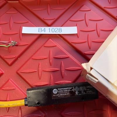 Allen-Bradley 42SRU-6204-QD Series B Photoelectric Sensor NO WASHERS USED
