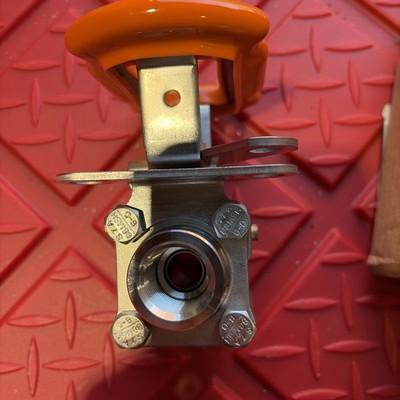 Swagelok SS-S63PF8-JLK Manual Stainless Threaded Ball Valve 1/2in Npt