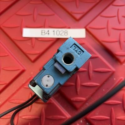 ** New Mac Solenoid Valve 132B-111BAAB 120 Vac Air#