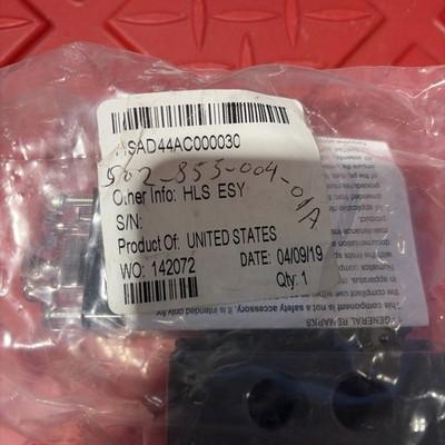 FACTORY NEW SEALED- NUMATICS 11SAD44AC000030 Single Coil Solenoid Valve 1/4”