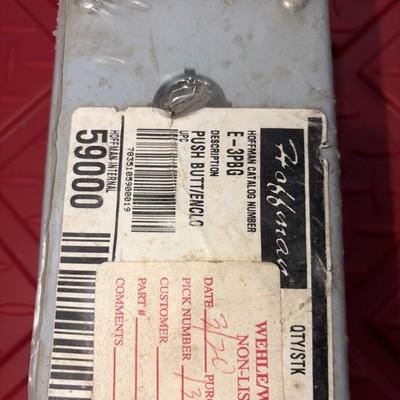 Hoffman Nvent E3PBG  Pushbutton Enclosure (3 Button)  P/N: 59000