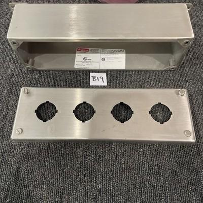 HOFFMAN E-4PBSS 4-HOLE STAINLESS STEEL PUSHBUTTON ENCLOSURE