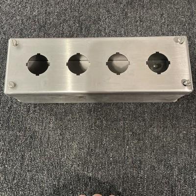 HOFFMAN E-4PBSS 4-HOLE STAINLESS STEEL PUSHBUTTON ENCLOSURE