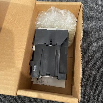 Allen Bradley 100-A09NZ243 SER B IEC Contactor 3 Pole 9 Amp 24 VDC Coil NEW