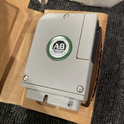 Allen Bradley 42MRU-5000 PHOTOSWITCH