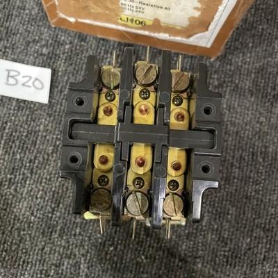 FURNAS 42BE35AJ106 DEFINITE PURPOSE CONTACTOR CONTROLLER, SERIES A