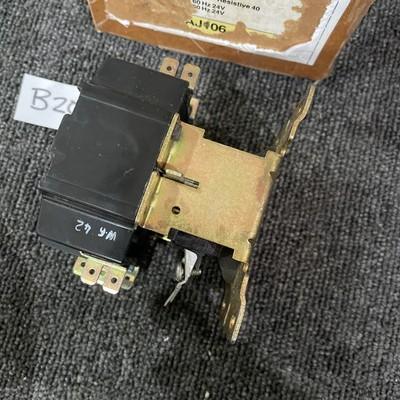 FURNAS 42BE35AJ106 DEFINITE PURPOSE CONTACTOR CONTROLLER, SERIES A