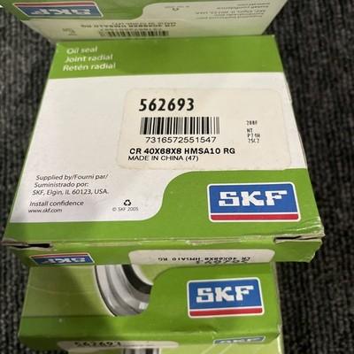 (13) SKF 562693 / 562693 Oil Seal (NEW IN BOX)
