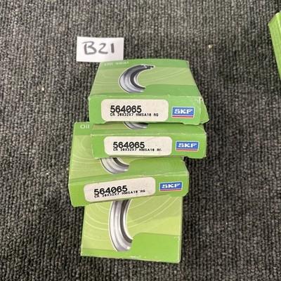 (4) SKF 564065 Oil SEAL